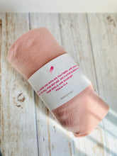 Load image into Gallery viewer, Hope Anchors The Soul Breast Cancer Box